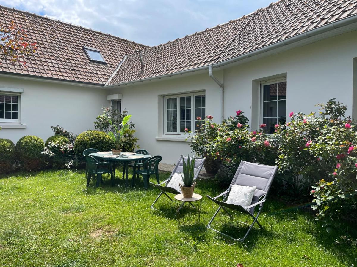 Les Mouettes Villa Escalles Exteriör bild